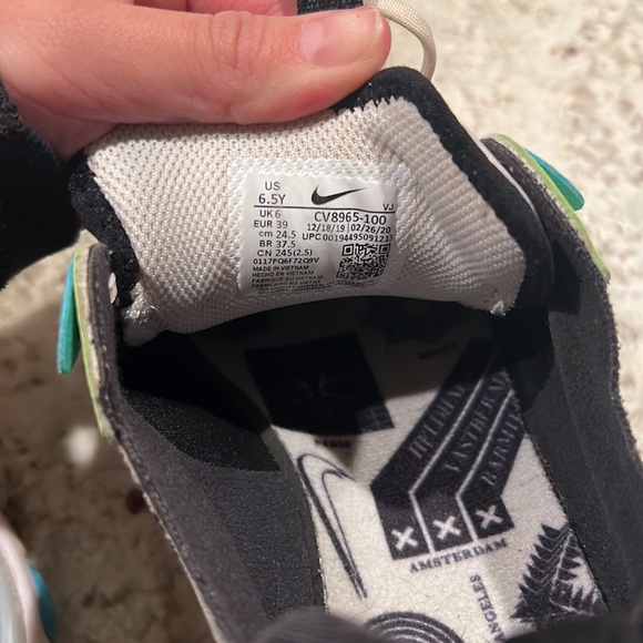 6.5Y but is an 8 in women’s - Picture 4 of 4